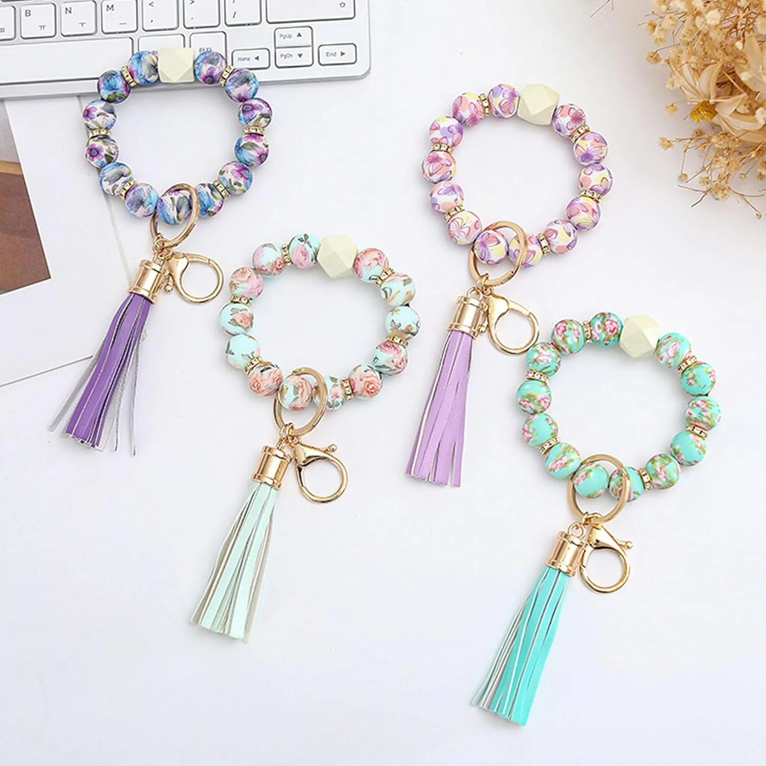 Beaded Keychain Bracelet, Silicone Bracelet Flower Butterfly Wrist Key Chain Car Key Holder Key Wristlet for Women