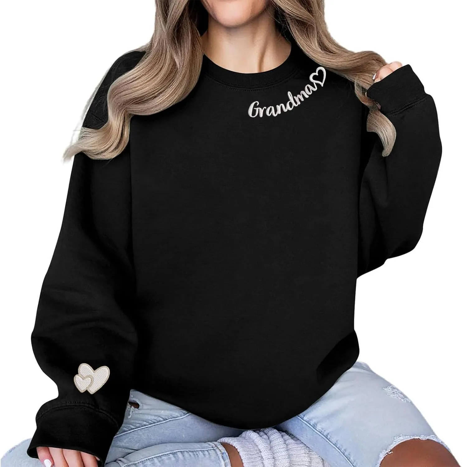 Mama Embroidered Crewneck Sweatshirt, Mama Neckline Sweater with Heart on Sleeve, Mama Pullover Size M-4XL