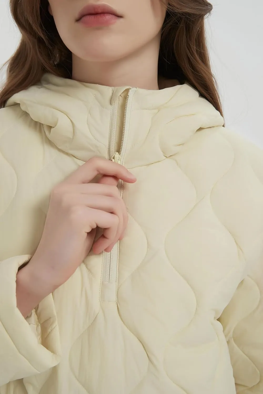 Orolay Women's Quilted Puffer Jacket Half Zip Water Repellent Pullover Winter Warm Hoodies Coat with Pockets