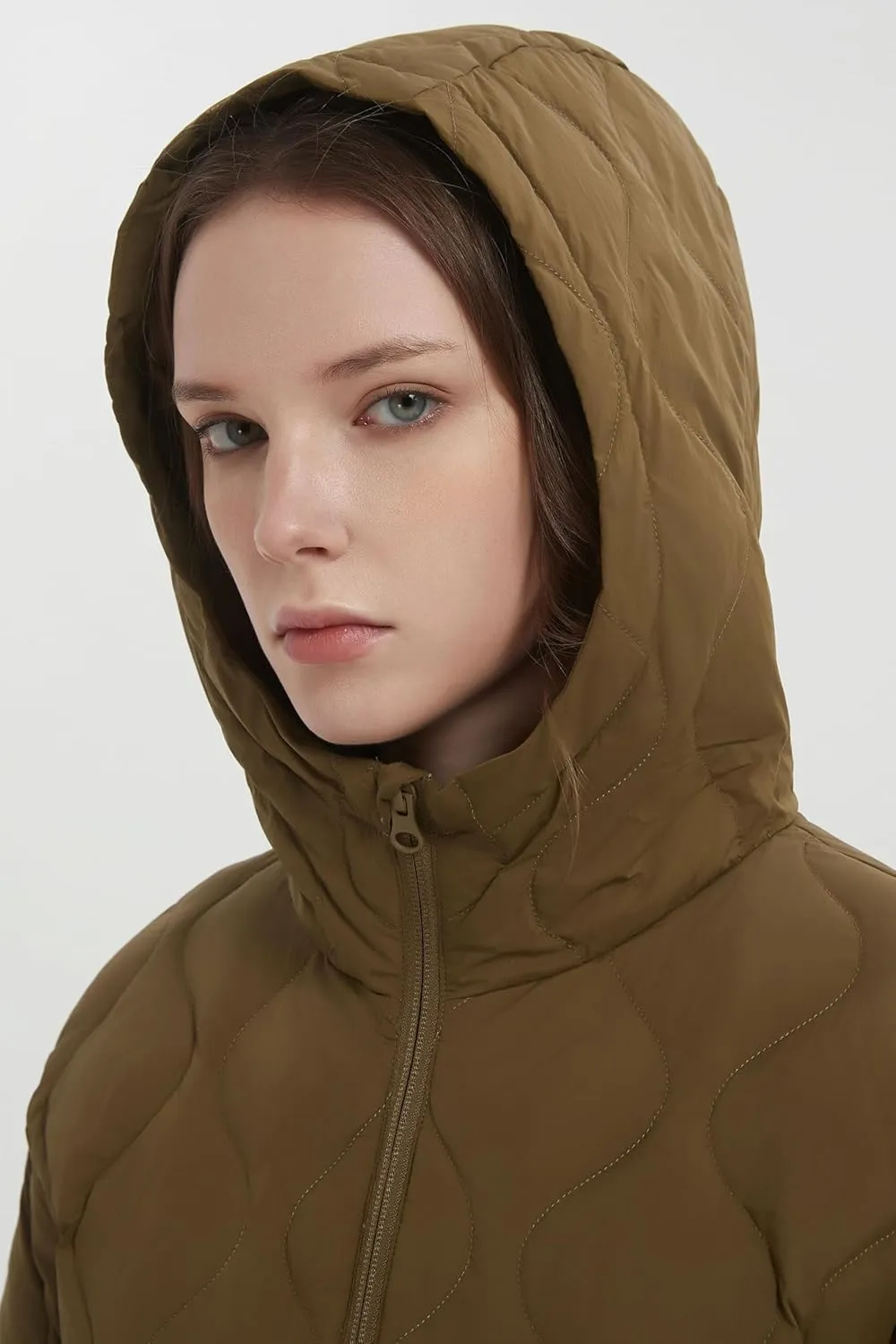 Orolay Women's Quilted Puffer Jacket Half Zip Water Repellent Pullover Winter Warm Hoodies Coat with Pockets