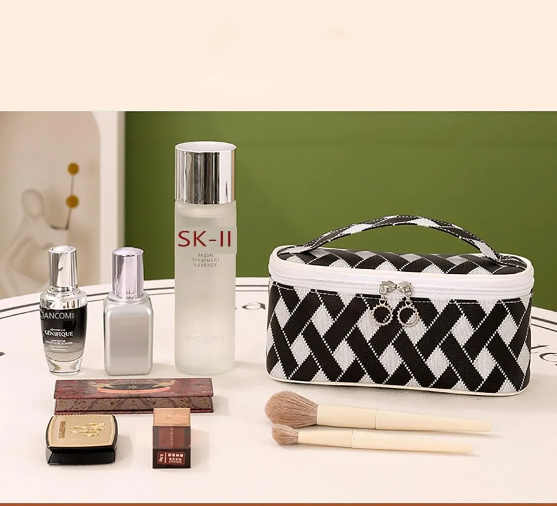 Portable Makeup Bag With Large StoragExquisite And High End Travel Storage Box Wash Bag Home Waterproof Toiletry Bag (coffee)