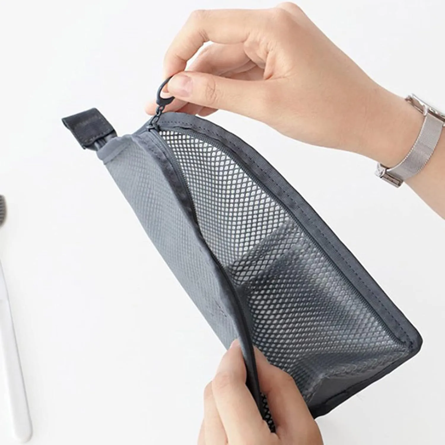 Toiletry Bag Travel Bag for Women, Portable Travel Makeup Brush Toothbrush Toothpaste Storage Bag Case Container for Toiletries, Cosmetics, Makeup, Brushes - Grey