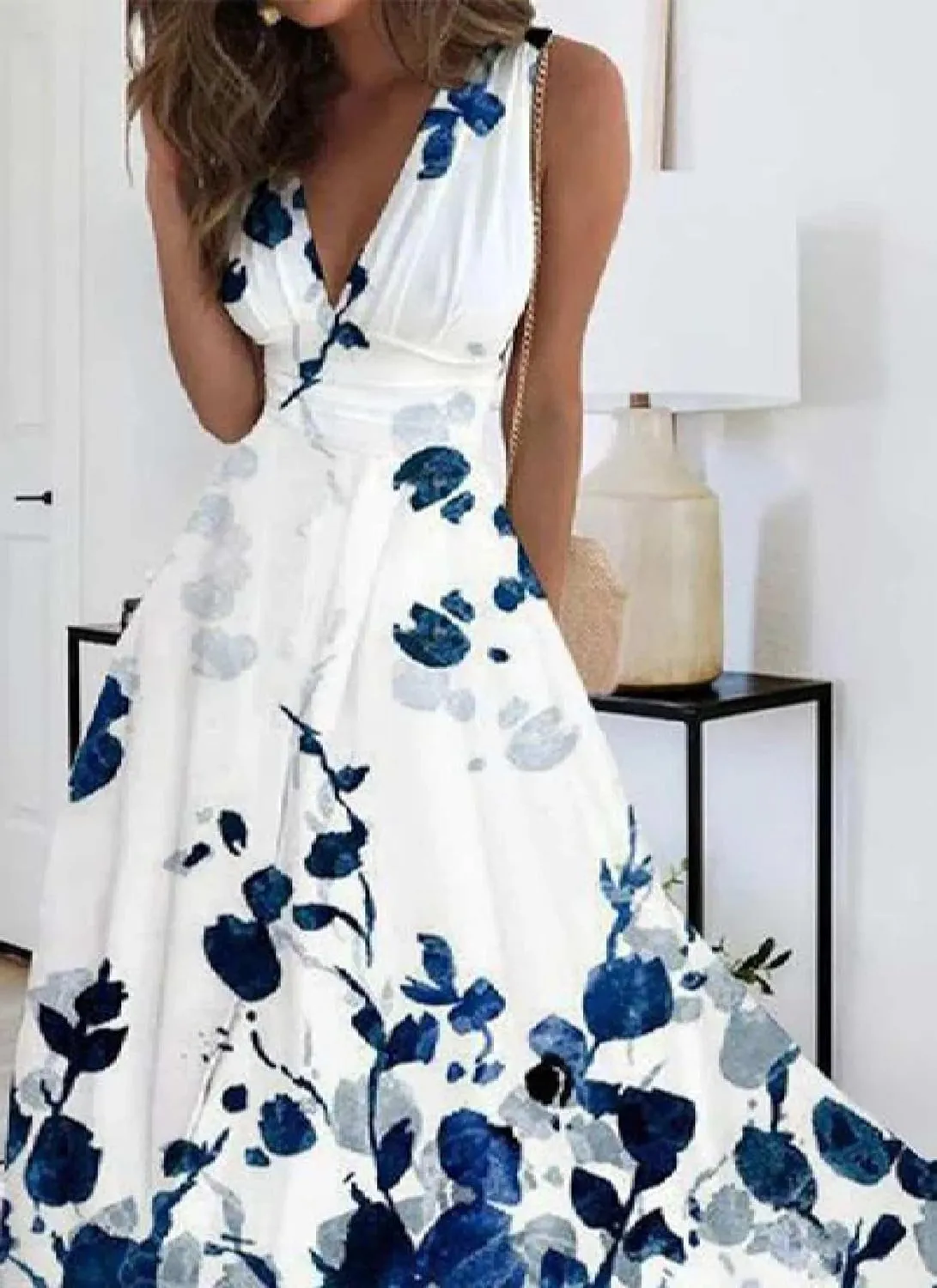Women's Unique Plant Print V-Neck Sleeveless Maxi Dress Summer Casual A-Line Flowy Tank Dresses Elegant Sundress